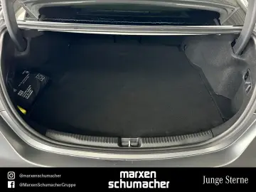 MERCEDES-BENZ C 300 e AVANTGARDE Night 360  AdvSound…