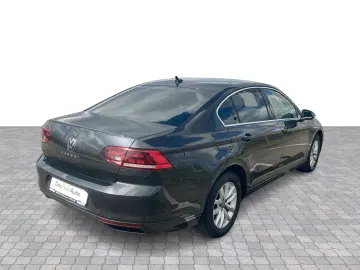VW Passat Comfortline 2.0 TDI DSG