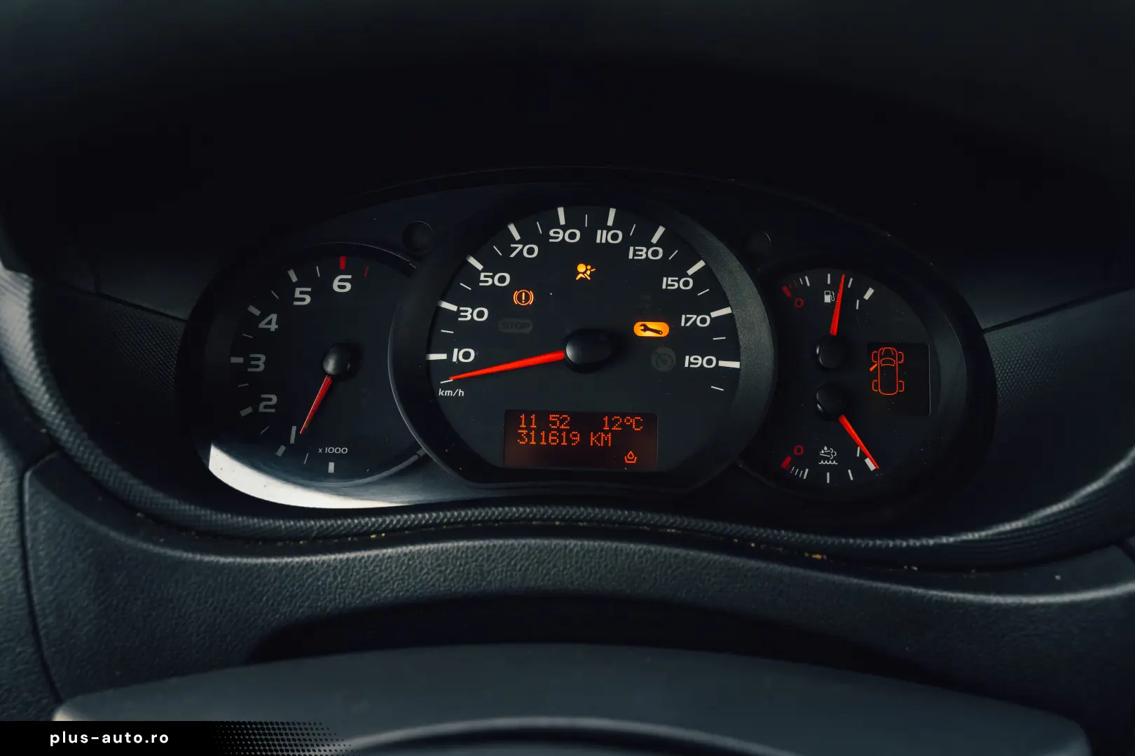 Autoplatforma Renault Master 2.3 dCi