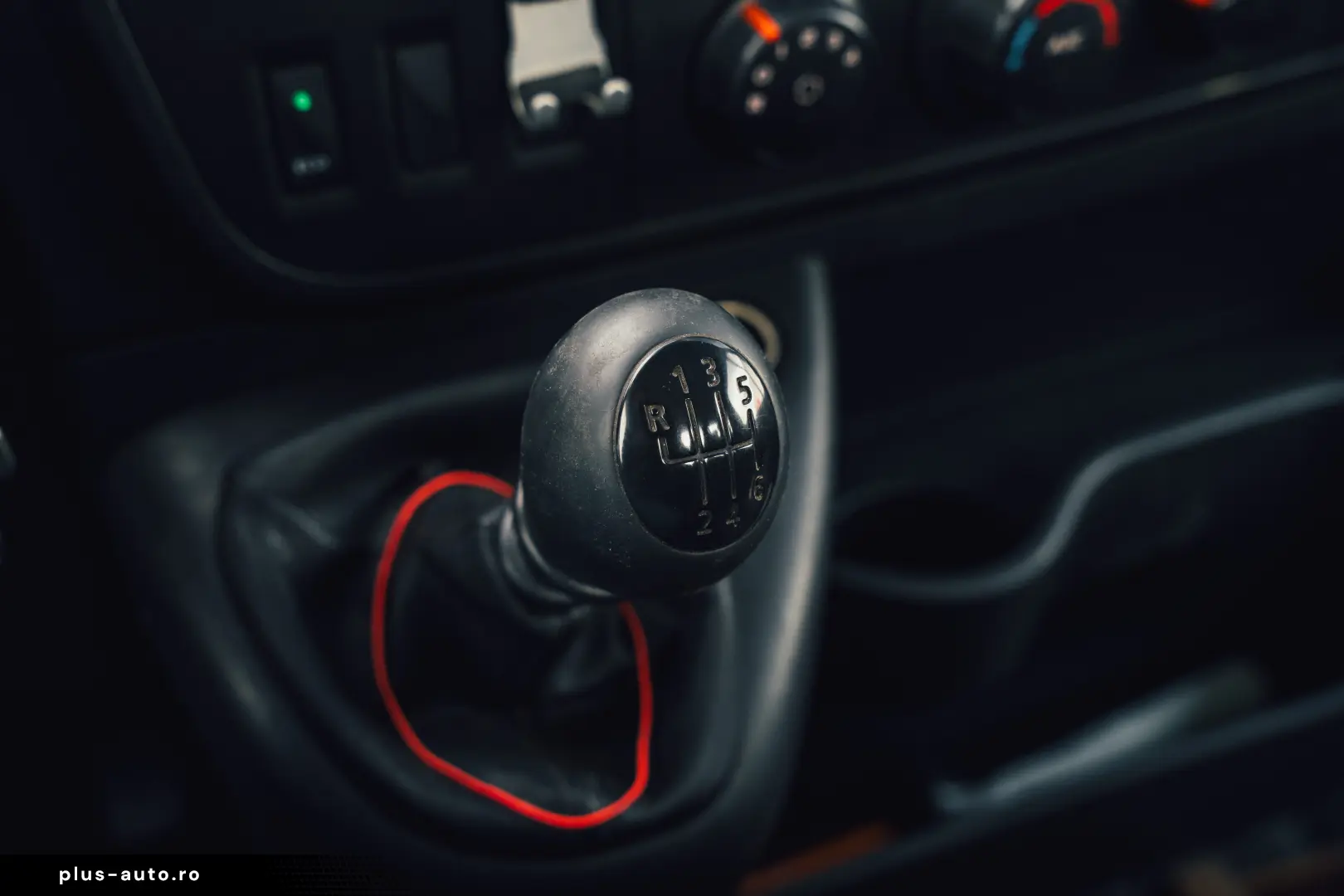 Autoplatforma Renault Master 2.3 dCi