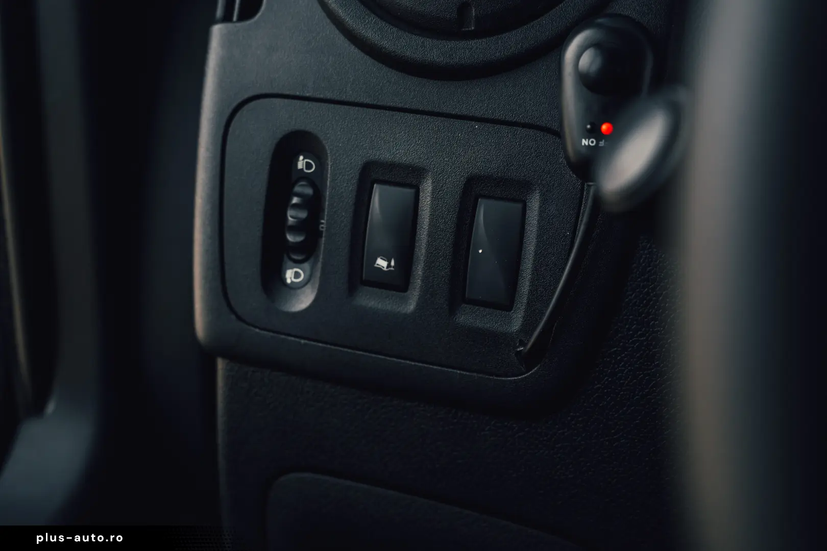 Autoplatforma Renault Master 2.3 dCi