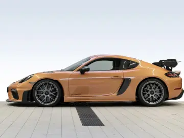 PORSCHE Cayman 718 GT4 RS