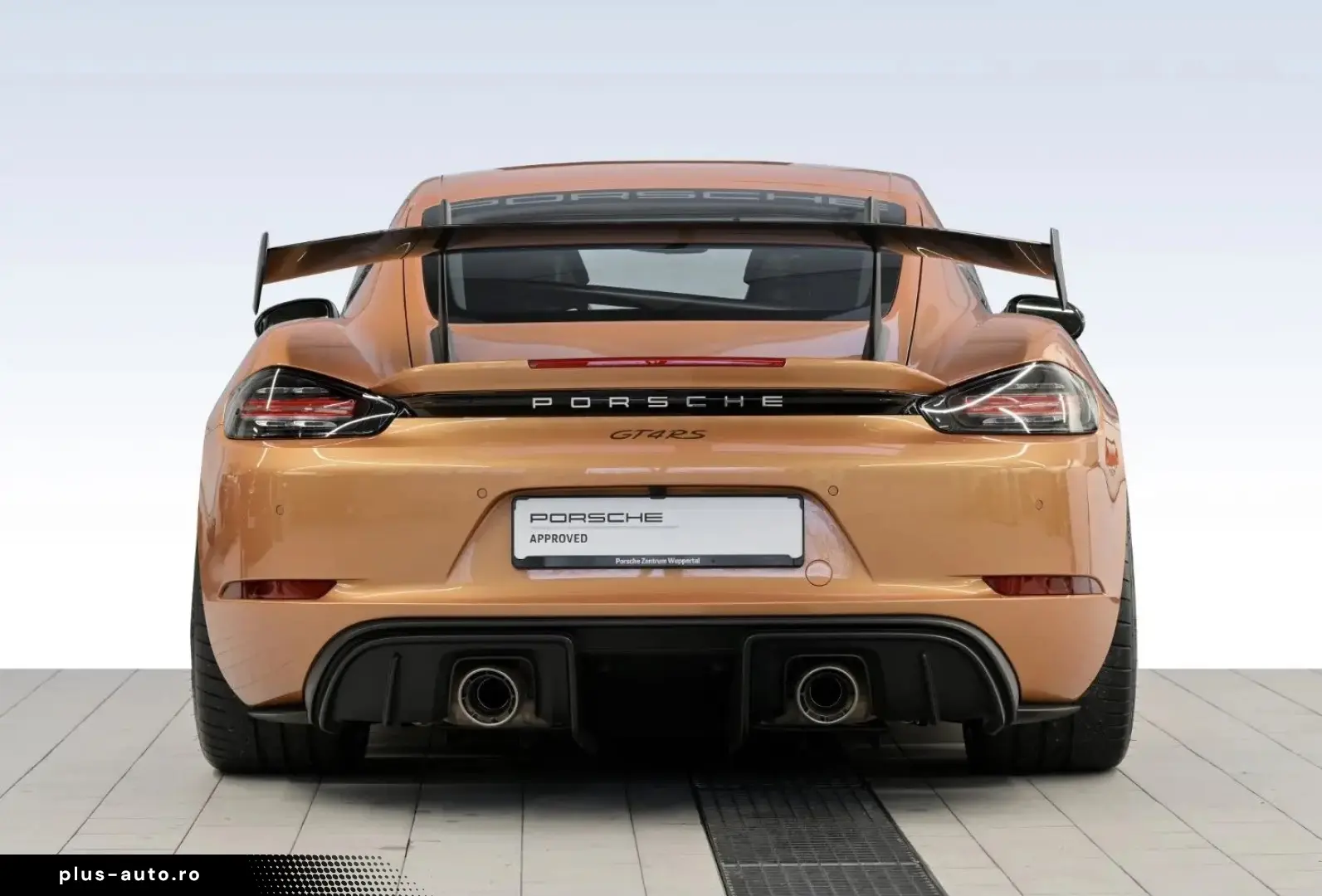 PORSCHE Cayman 718 GT4 RS
