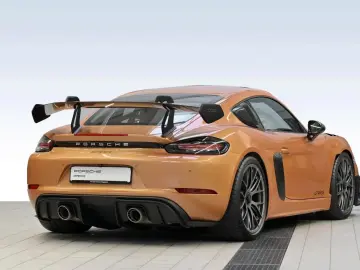 PORSCHE Cayman 718 GT4 RS