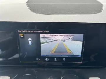 MERCEDES-BENZ GLB 200d 4Matic