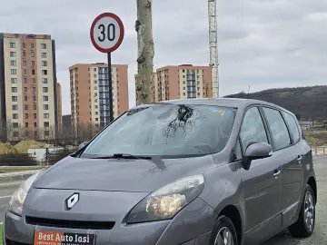 Renault Grand Scenic 1.5 DCI 7 locuri