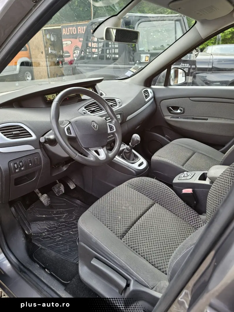 Renault Grand Scenic 1.5 DCI 7 locuri