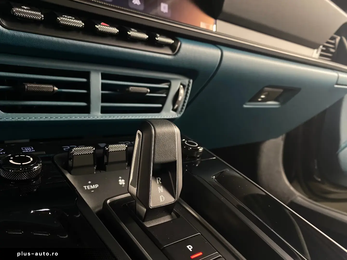 Porsche 992 (911) Carrera GTS   PDCC   Liftsystem   BOSE