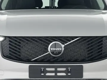 VOLVO XC90 FACELIFT Plus Dark Recharge Plug-In Hybrid