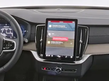 VOLVO XC90 FACELIFT Plus Dark Recharge Plug-In Hybrid