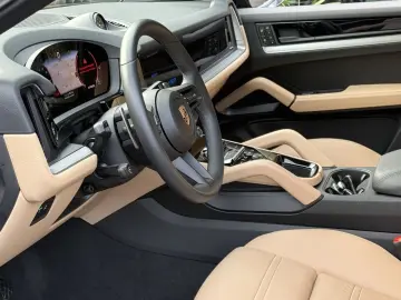 PORSCHE Cayenne E-Hybrid Coupe SPORTDESIGN-PAKET 22 ZOLL