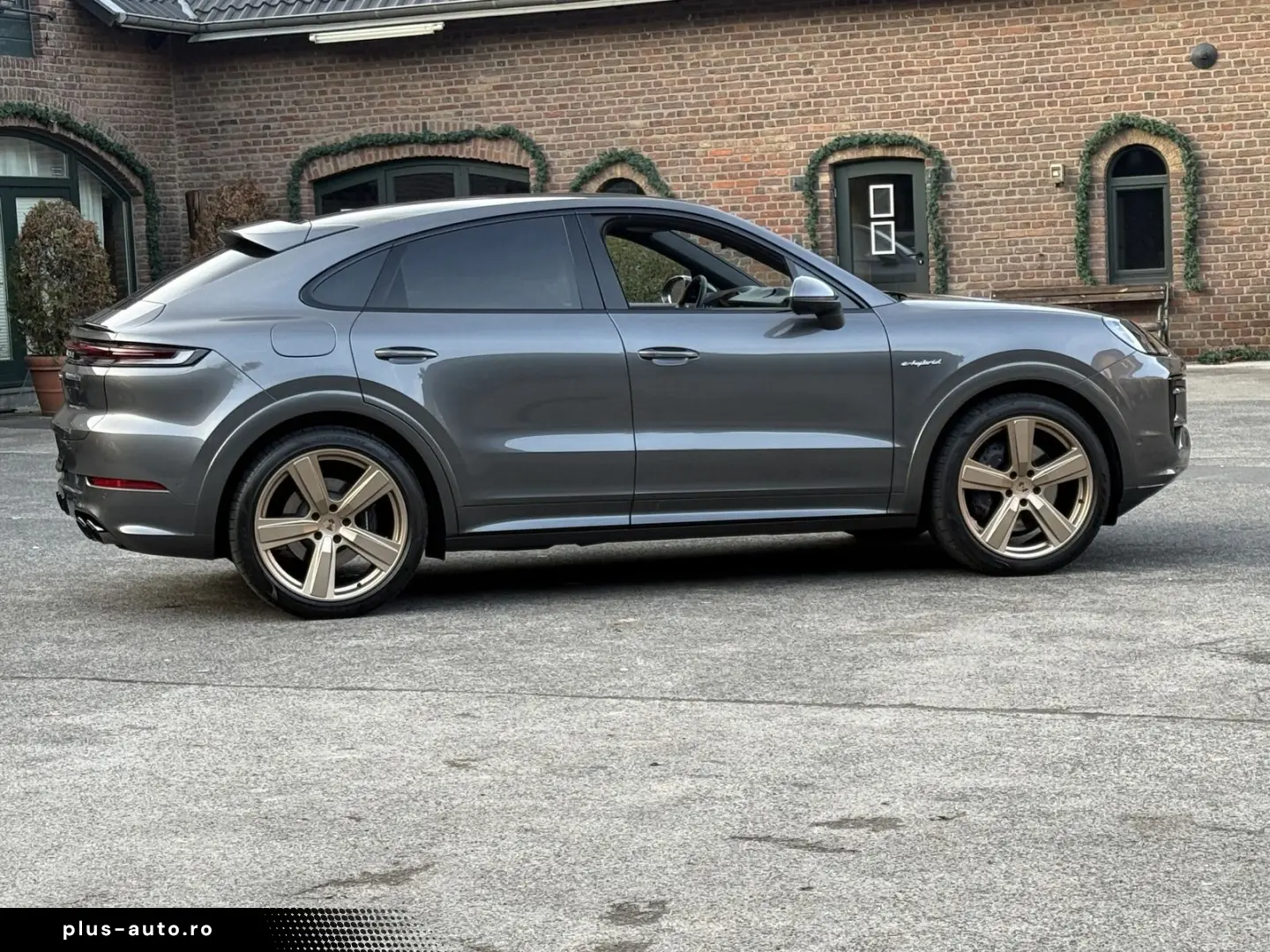 PORSCHE Cayenne E-Hybrid Coupe SPORTDESIGN-PAKET 22 ZOLL