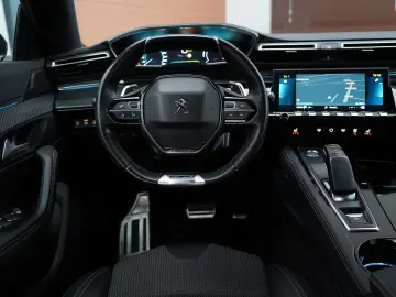 Peugeot GT line 508 Plug-In Hybrid 180 e-EAT8