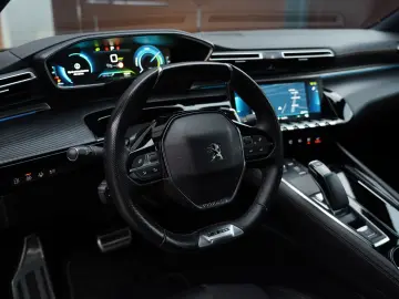 Peugeot GT line 508 Plug-In Hybrid 180 e-EAT8