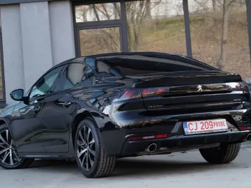 Peugeot GT line 508 Plug-In Hybrid 180 e-EAT8