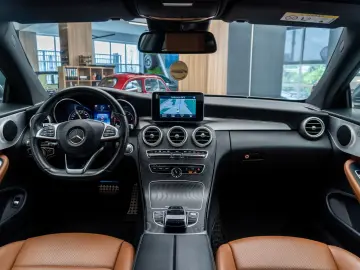 Mercedes-Benz C250 d Coupe • Diesel • Automat • LED • Keyles