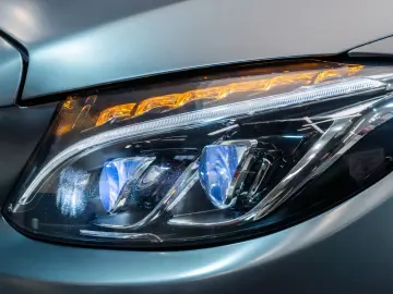 Mercedes-Benz C250 d Coupe • Diesel • Automat • LED • Keyles