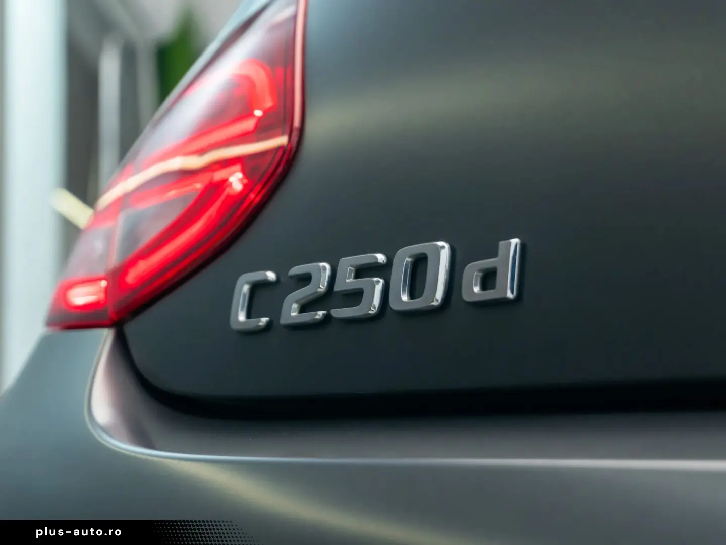 Mercedes-Benz C250 d Coupe • Diesel • Automat • LED • Keyles