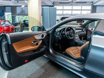 Mercedes-Benz C250 d Coupe • Diesel • Automat • LED • Keyles
