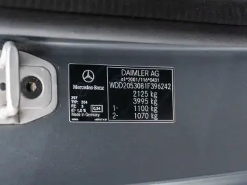 Mercedes-Benz C250 d Coupe • Diesel • Automat • LED • Keyles