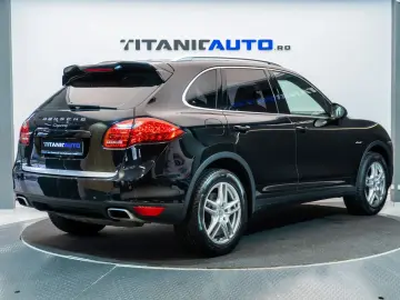 Porsche Cayenne 3.0 Diesel 2013 • Diesel • Automat • LED • N