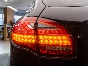 Porsche Cayenne 3.0 Diesel 2013 • Diesel • Automat • LED • N