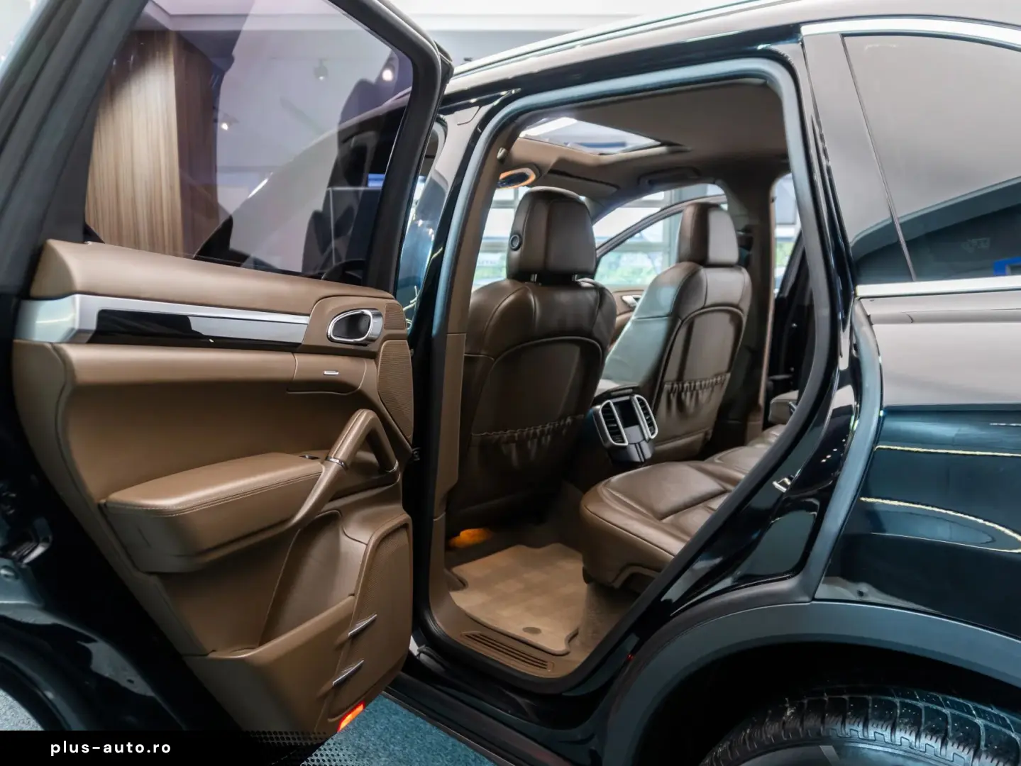 Porsche Cayenne 3.0 Diesel 2013 • Diesel • Automat • LED • N