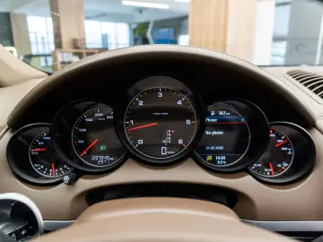 Porsche Cayenne 3.0 Diesel 2013 • Diesel • Automat • LED • N