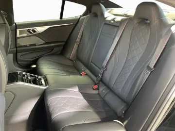 BMW M8 Competition GranCoupe SoftClose Ventilation