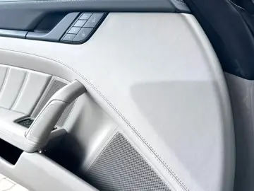 Porsche GTS Cabriolet  model german  complet echipat