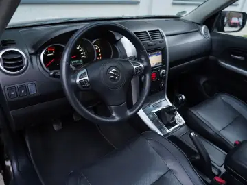 Suzuki Grand-Vitara