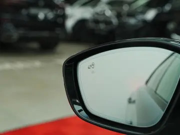 Peugeot 508 Gen-I-2010-2018