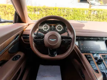 ASTON MARTIN DB12 4.0 V8_R21