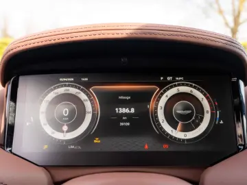 ASTON MARTIN DB12 4.0 V8_R21