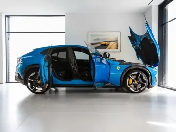 FERRARI Purosangue V12 DCT - Blu Corsa  Visual Carbon