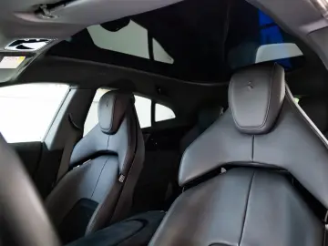 FERRARI Purosangue V12 DCT - Blu Corsa  Visual Carbon