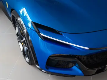 FERRARI Purosangue V12 DCT - Blu Corsa  Visual Carbon