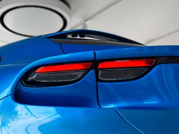 FERRARI Purosangue V12 DCT - Blu Corsa  Visual Carbon