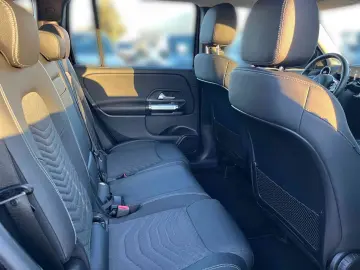 MERCEDES-BENZ GLB 220 d 4M Progresive