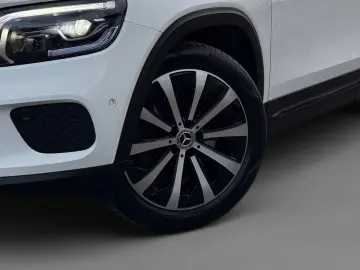 MERCEDES-BENZ GLB 220 d 4M Night Progressive