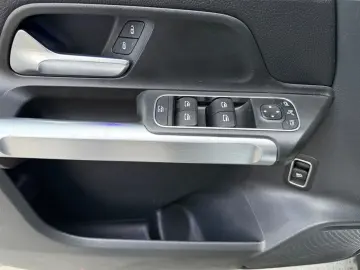 MERCEDES-BENZ GLB 220 d 4M Night Progressive