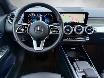 MERCEDES-BENZ GLB 220 d 4M Night Progressive