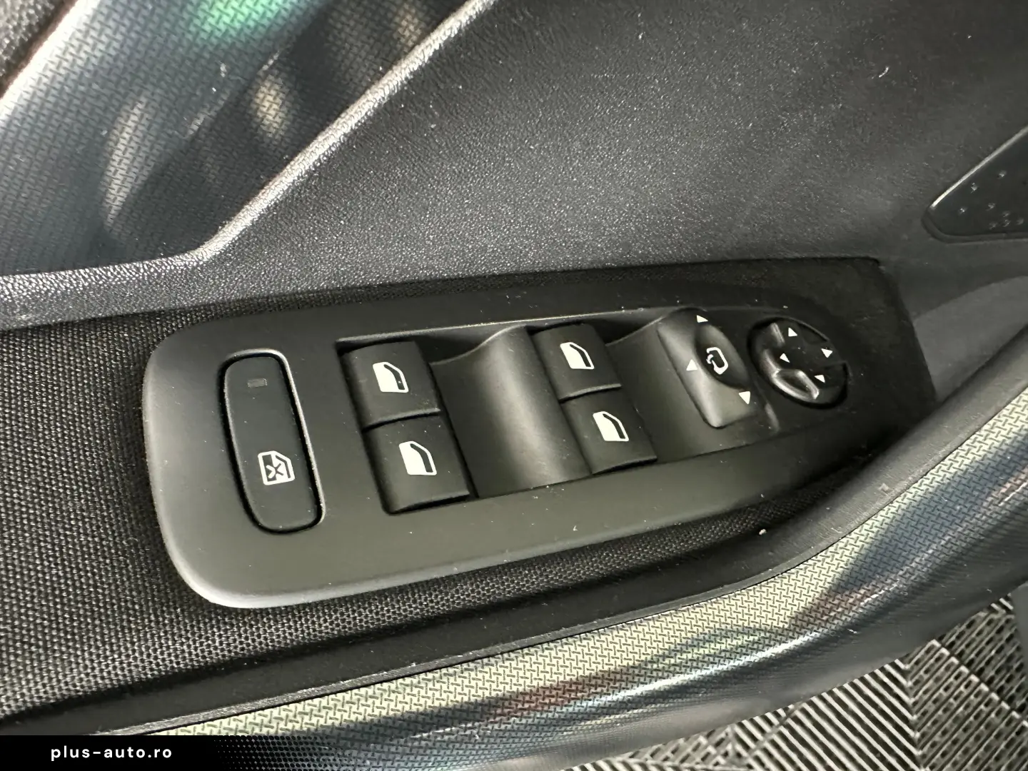 Peugeot 2008 1.2 Benzina 110 CP An 2016