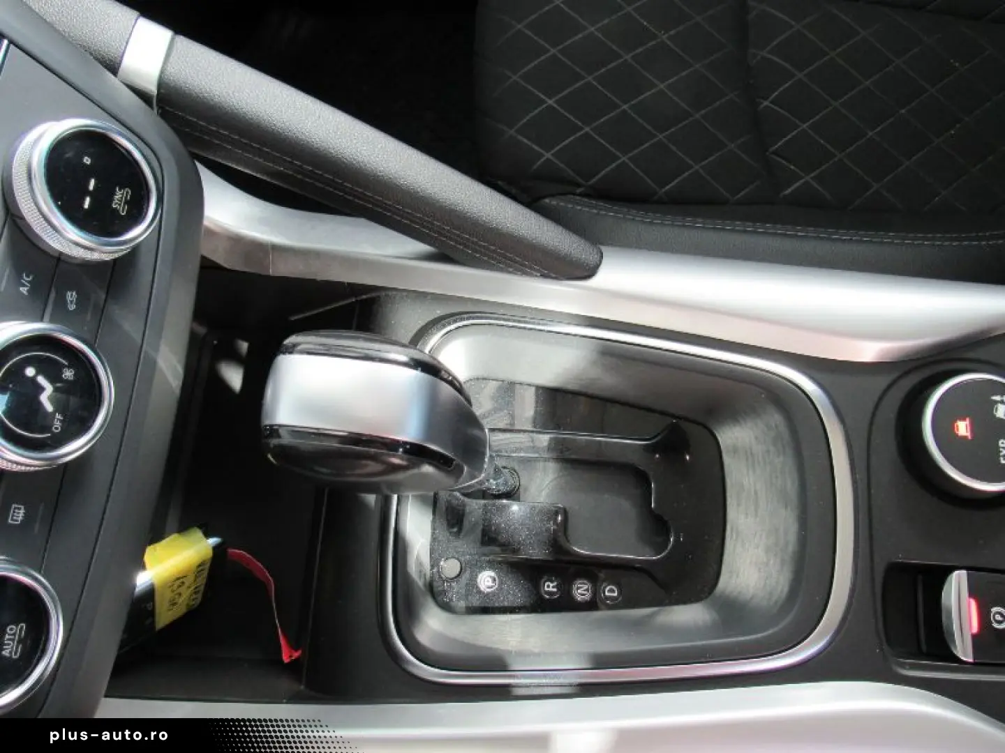 RENAULT KADJAR 1.3 TCe 140CP Zen EDC