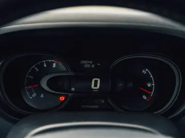 Opel Vivaro 1.6 diesel 125 CP