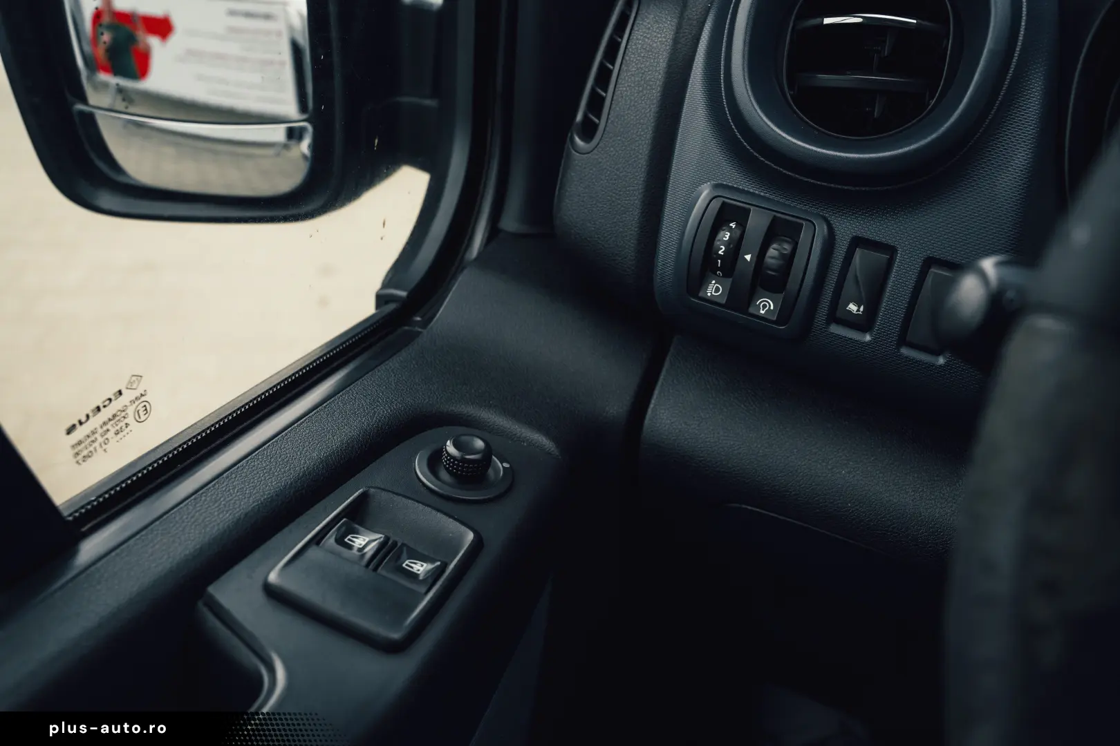 Opel Vivaro 1.6 diesel 125 CP