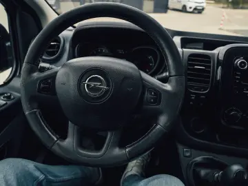 Opel Vivaro 1.6 diesel 125 CP