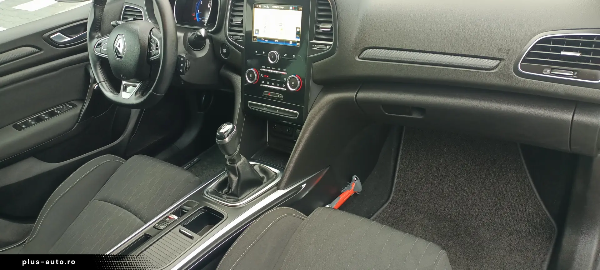 Renault Megane Estate 1.33 Tce Limited 2020 RAR  Garanție