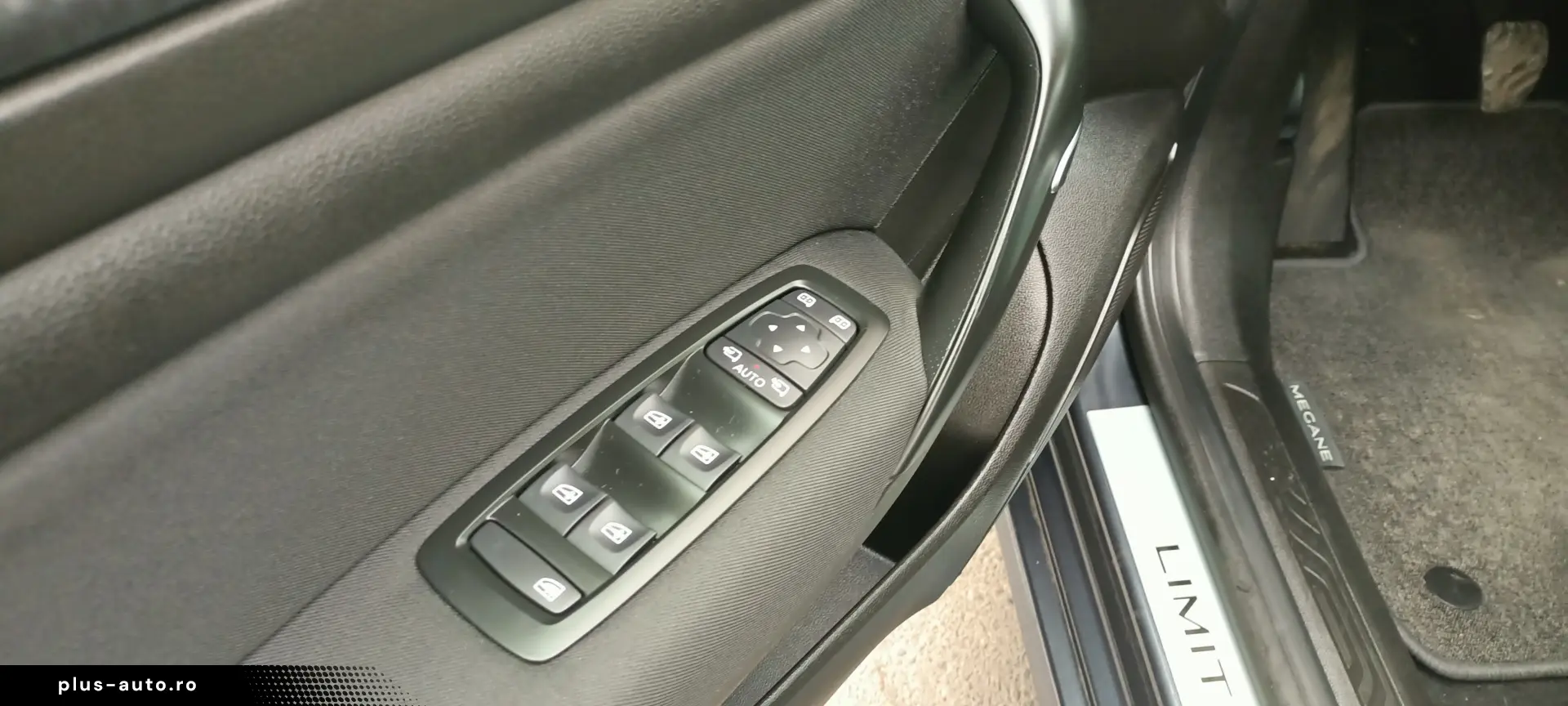 Renault Megane Estate 1.33 Tce Limited 2020 RAR  Garanție