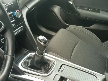 Renault Megane Estate 1.33 Tce Limited 2020 RAR  Garanție